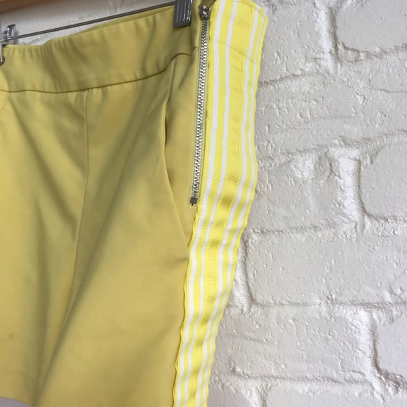 Zara Yellow High Waisted Shorts Sz Small - Picture 7 of 8